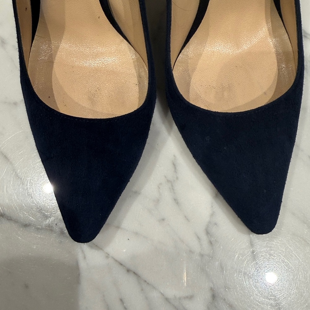 JIMMY CHOO Romy 100 Suede Pumps,
Navy Blue 38.5 - Picture 17 of 17